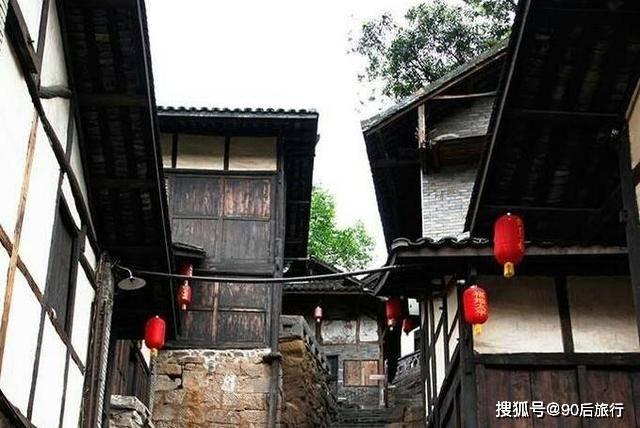 冬瓜中的一些成分有助于扩张血管、降低血压、保护心脏健康